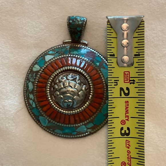 Necklace Enhancer - Picture 2 of 3